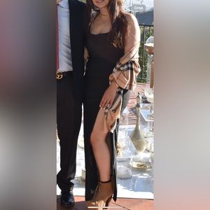 Maxi dress side slit